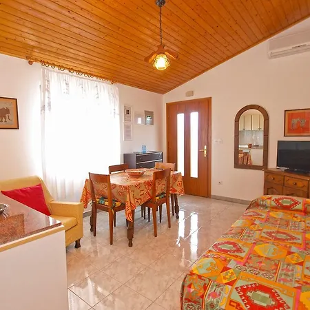 Apartamento Stinjan 728
