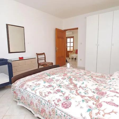 Apartamento Stinjan 728 *
