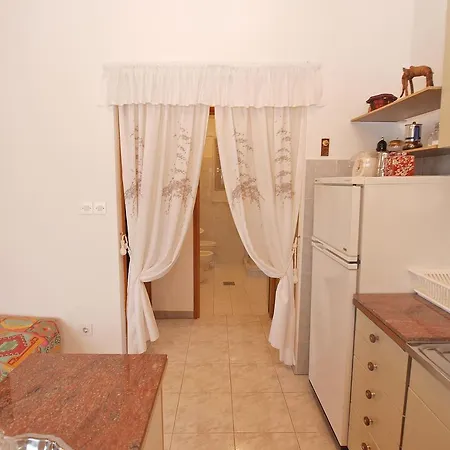 Stinjan 728 Apartamento