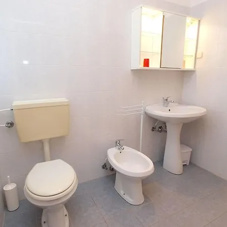 Apartamento Stinjan 728