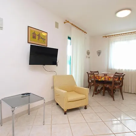 Appartement Stinjan 728